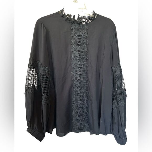 Black Label by Chico’s Black Lace Trim Cropped Blouse Long Cuffed Sleeve 16 - Picture 13 of 14